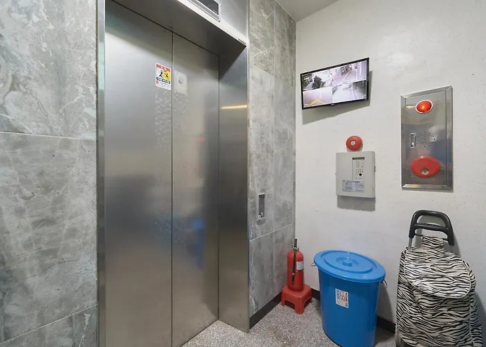 Apartamento Minstay 동대문 낙산공원 Ddp, 동묘역 6분 창신역 3분, 3bed, 최대6인, 욕조 *